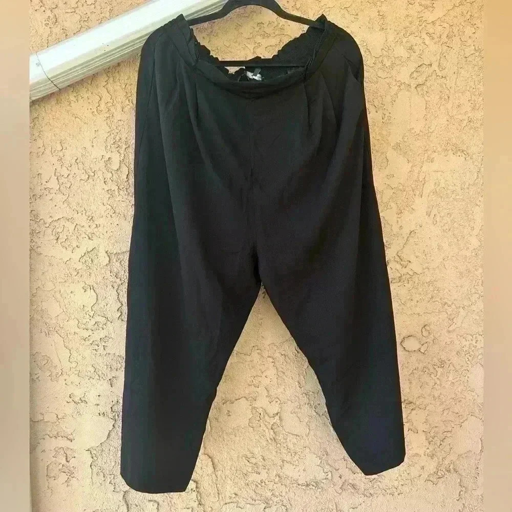 Adriana’s papell elegant pants in black